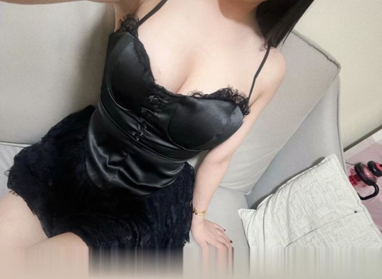 广东-广州天河美腿骚女-2.jpg